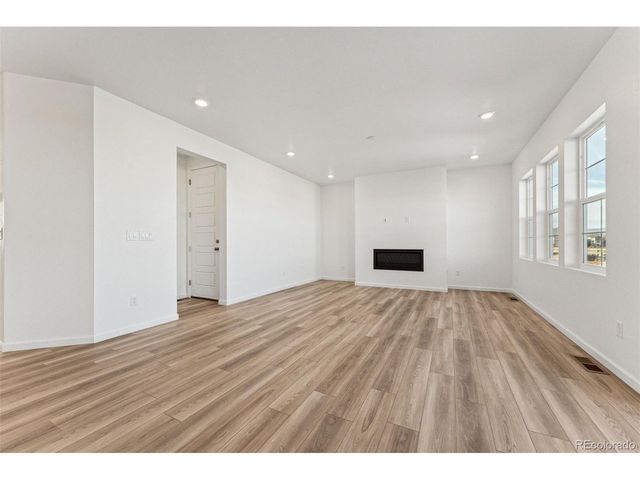 16938 W 92nd Dr, Arvada, CO 80007