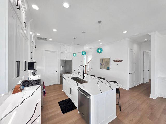 1060 Waterways Drive, Crystal Beach, TX 77650