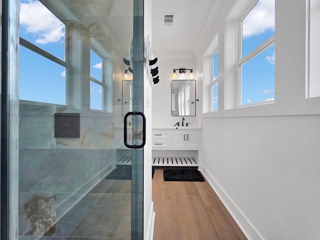 1060 Waterways Drive, Crystal Beach, TX 77650
