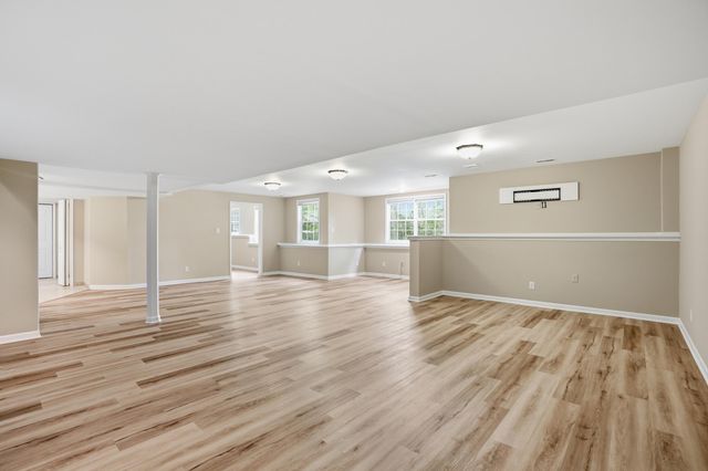 5 Browning Lane, Valparaiso, IN 46383