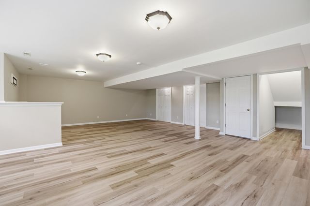5 Browning Lane, Valparaiso, IN 46383