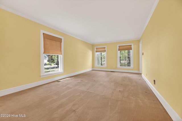210 King George Road, Greenville, NC 27858