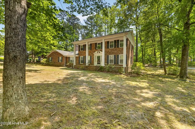 210 King George Road, Greenville, NC 27858