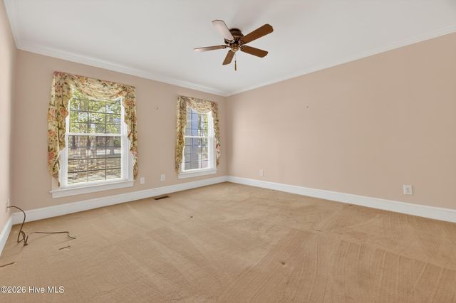 210 King George Road, Greenville, NC 27858