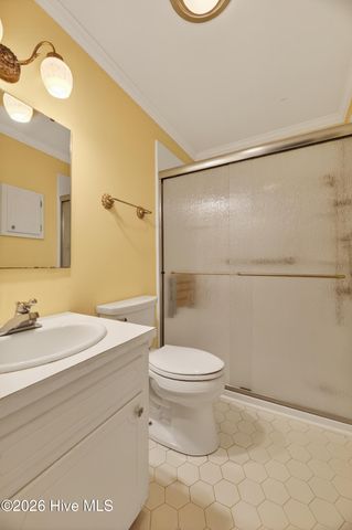 210 King George Road, Greenville, NC 27858