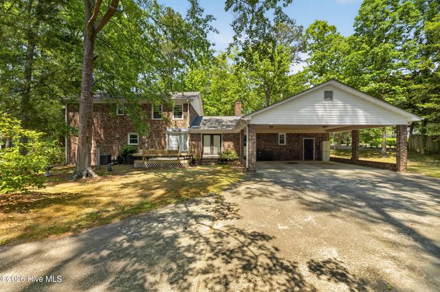 210 King George Road, Greenville, NC 27858