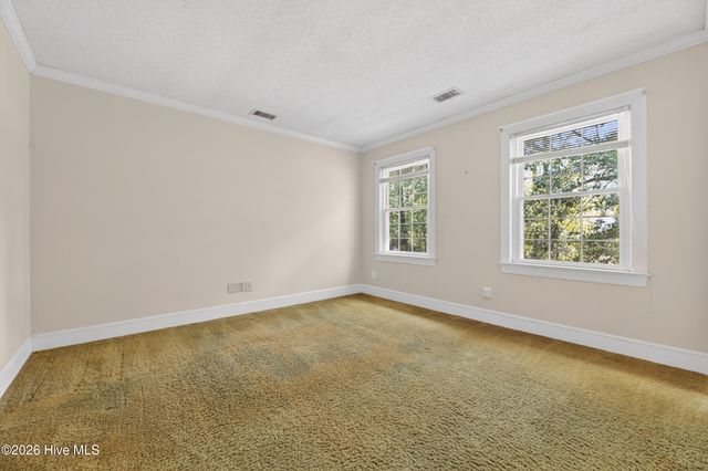 210 King George Road, Greenville, NC 27858