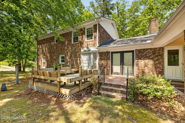 210 King George Road, Greenville, NC 27858