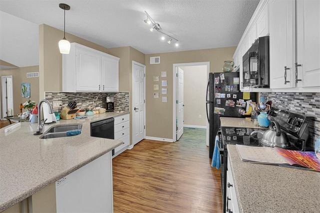 512 Brentwood Drive, Liberty, MO 64068