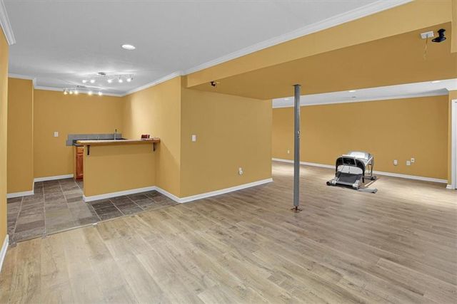 512 Brentwood Drive, Liberty, MO 64068