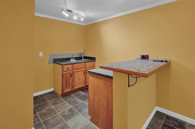 512 Brentwood Drive, Liberty, MO 64068