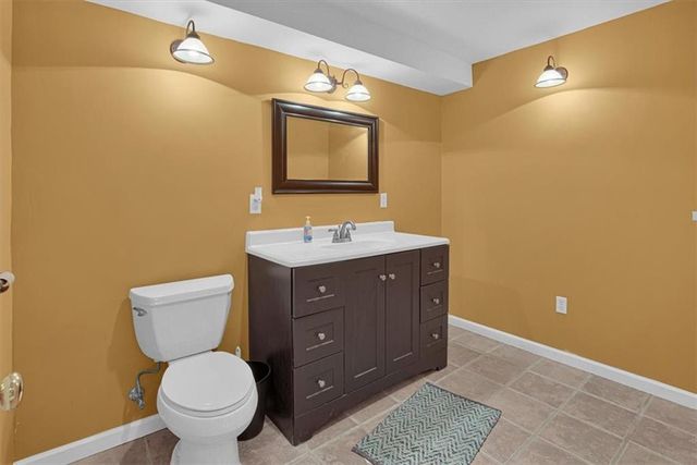 512 Brentwood Drive, Liberty, MO 64068