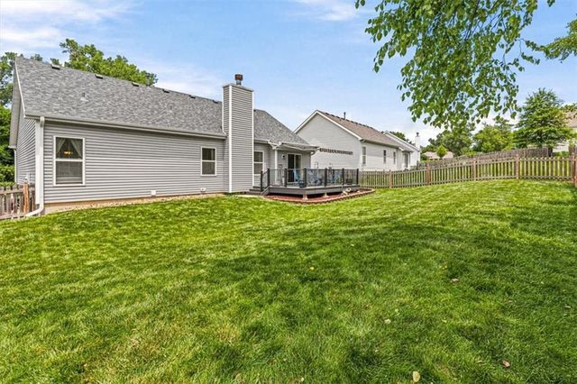 512 Brentwood Drive, Liberty, MO 64068