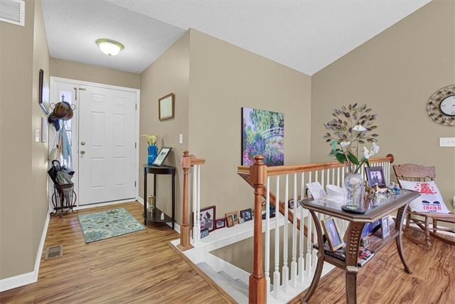 512 Brentwood Drive, Liberty, MO 64068