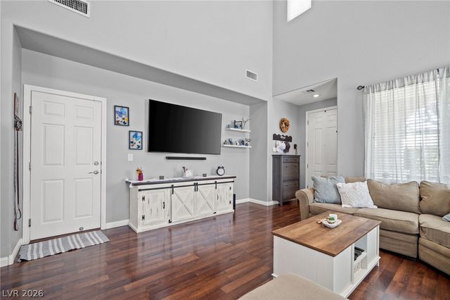 10413 Mount Washington Avenue, Las Vegas, NV 89166