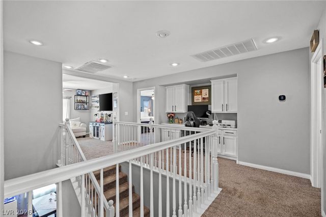 10413 Mount Washington Avenue, Las Vegas, NV 89166