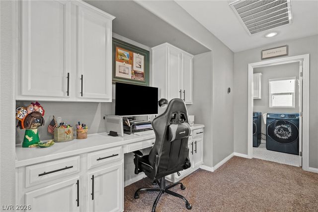 10413 Mount Washington Avenue, Las Vegas, NV 89166