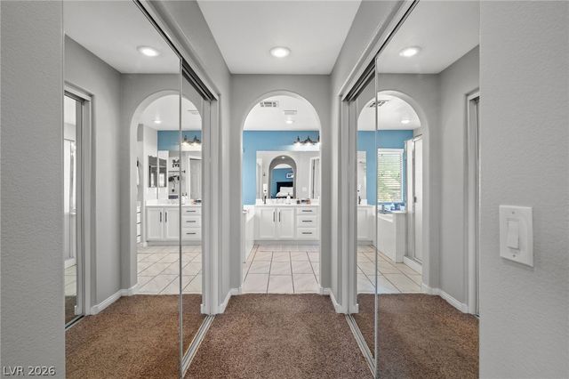10413 Mount Washington Avenue, Las Vegas, NV 89166