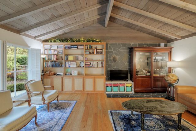 115 Southwood Drive, Palo Alto, CA 94301