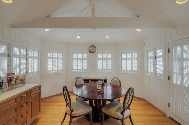 115 Southwood Drive, Palo Alto, CA 94301