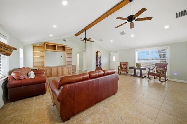 2365 S Fm 46, Franklin, TX 77856