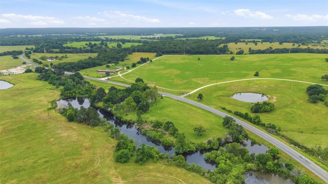 2365 S Fm 46, Franklin, TX 77856