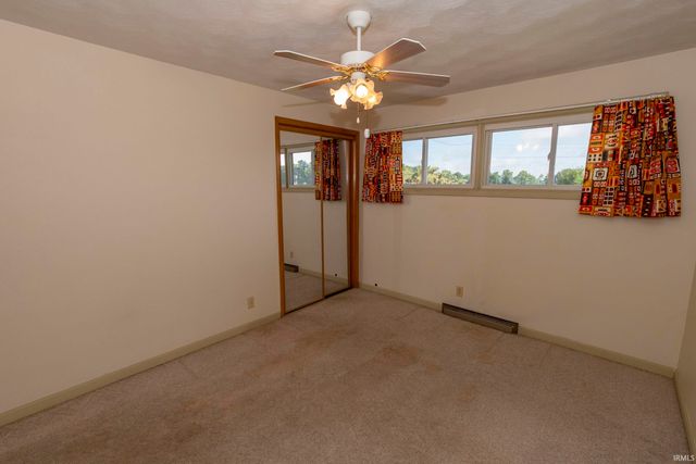 16180 Madison Road, South Bend, IN 46614
