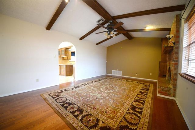 1224 NW 6th Place, Moore, OK 73170