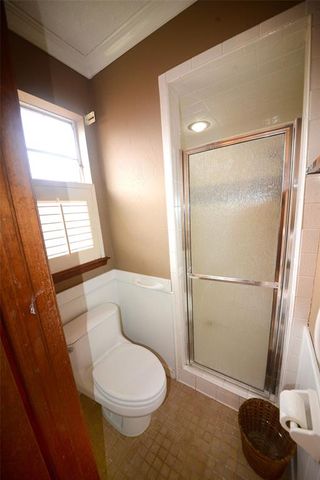 1224 NW 6th Place, Moore, OK 73170