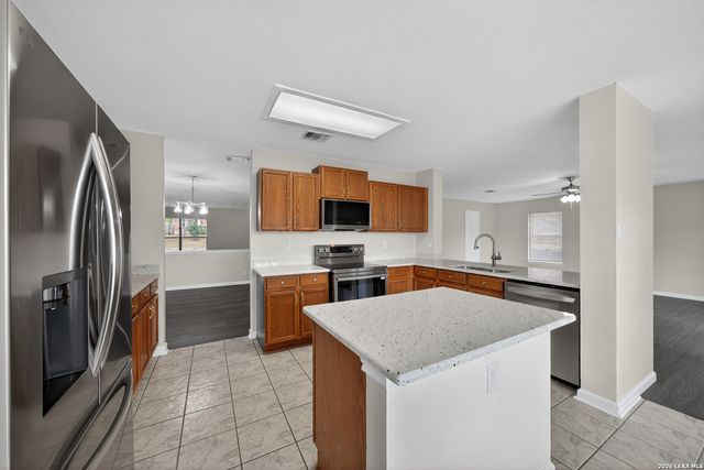 8614 Running Quail, San Antonio, TX 78250