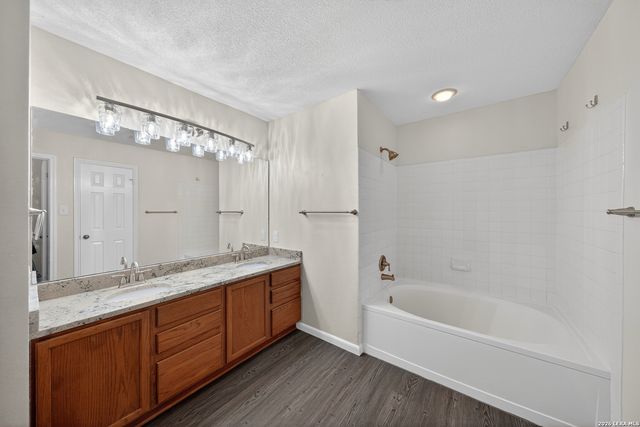 8614 Running Quail, San Antonio, TX 78250