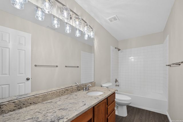 8614 Running Quail, San Antonio, TX 78250