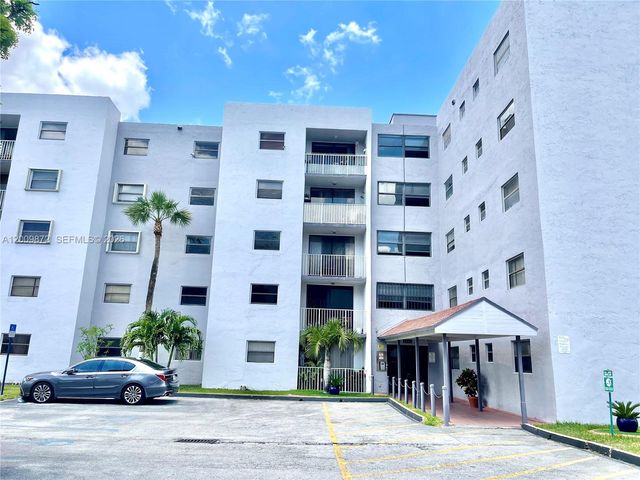 8185 NW 7th St 209, Miami, FL 33126