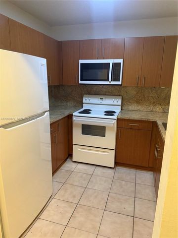 8185 NW 7th St 209, Miami, FL 33126