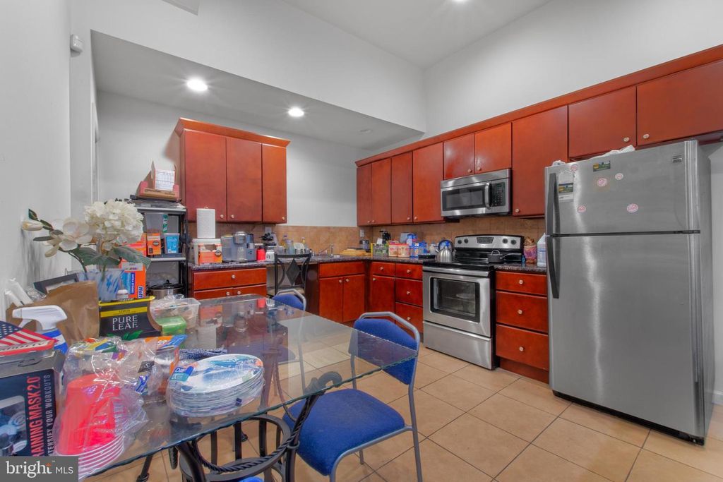 1422 W TIOGA ST, Philadelphia, PA 19140 — photo 4