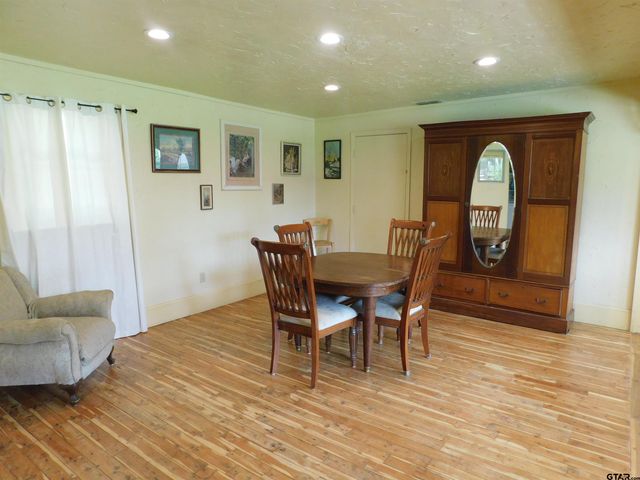 602 E NORTH ST, Lindale, TX 75771