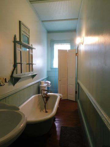 602 E NORTH ST, Lindale, TX 75771