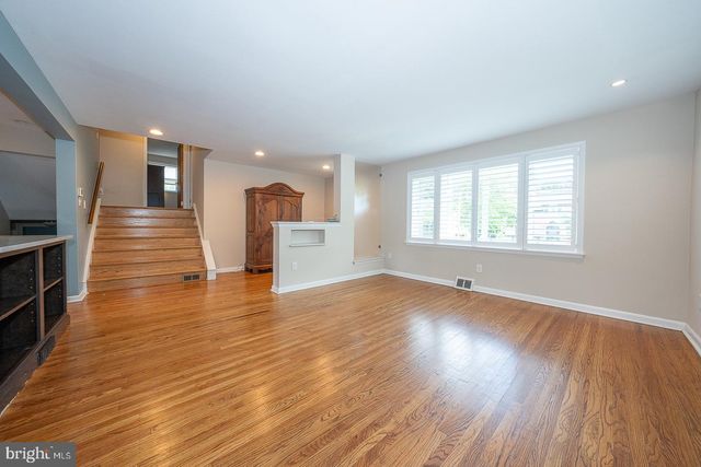 20 FAIRVIEW RD, Swarthmore, PA 19081