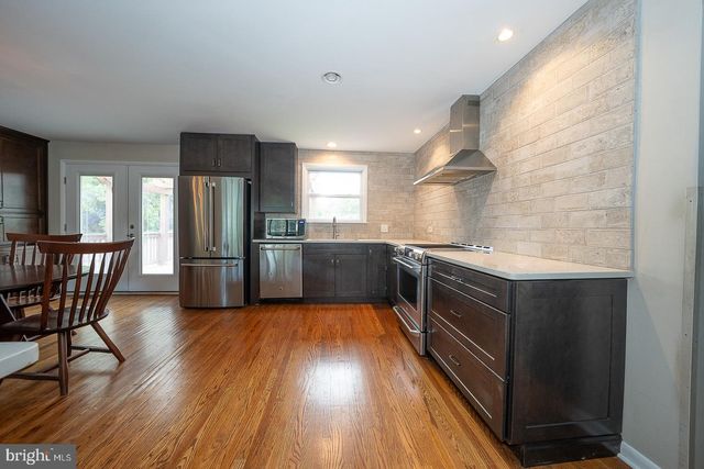 20 FAIRVIEW RD, Swarthmore, PA 19081
