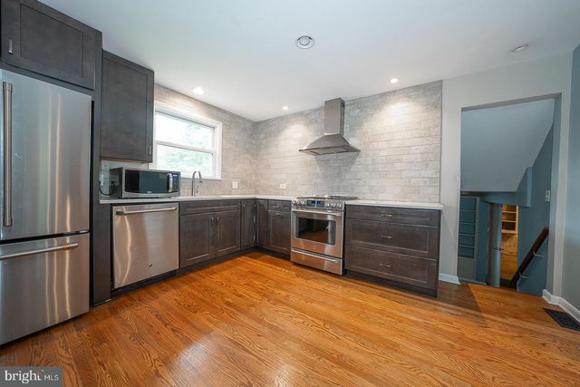 20 FAIRVIEW RD, Swarthmore, PA 19081