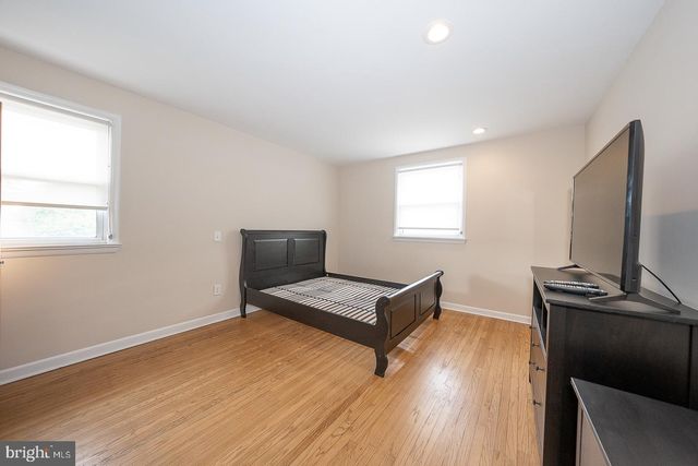 20 FAIRVIEW RD, Swarthmore, PA 19081