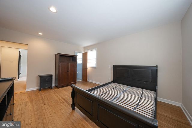 20 FAIRVIEW RD, Swarthmore, PA 19081