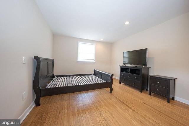 20 FAIRVIEW RD, Swarthmore, PA 19081