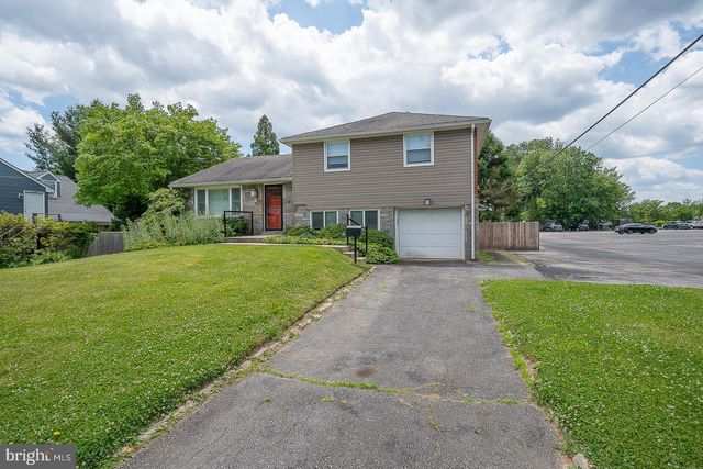20 FAIRVIEW RD, Swarthmore, PA 19081