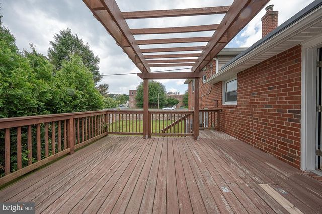 20 FAIRVIEW RD, Swarthmore, PA 19081