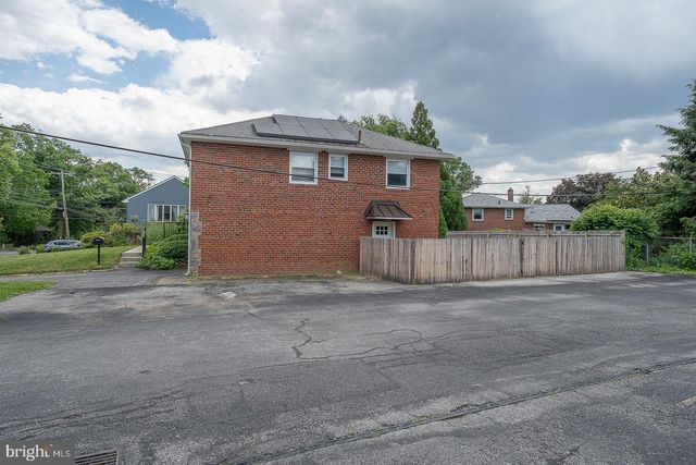 20 FAIRVIEW RD, Swarthmore, PA 19081