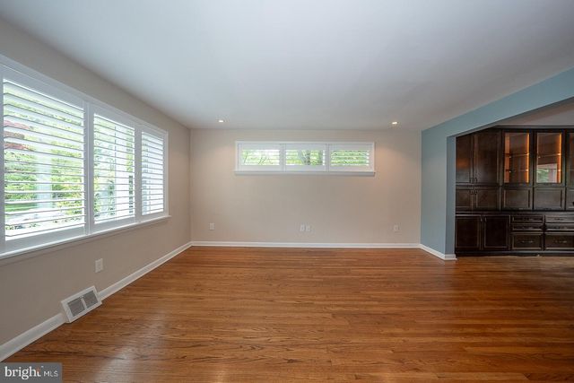 20 FAIRVIEW RD, Swarthmore, PA 19081