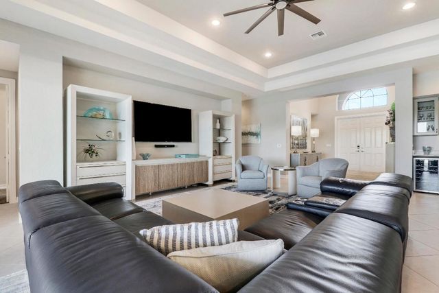 7754 Maywood Crest Drive, Palm Beach Gardens, FL 33412