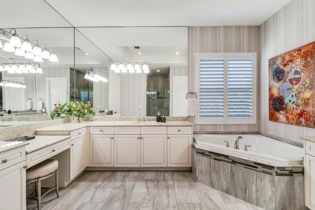 7754 Maywood Crest Drive, Palm Beach Gardens, FL 33412