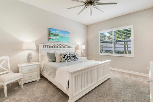 7754 Maywood Crest Drive, Palm Beach Gardens, FL 33412